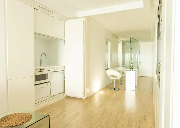 Oceansound White Apartament *